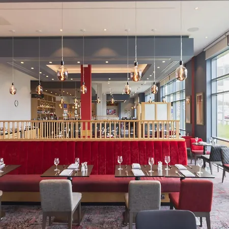 Hilton Garden Birmingham Airport Uk فندق